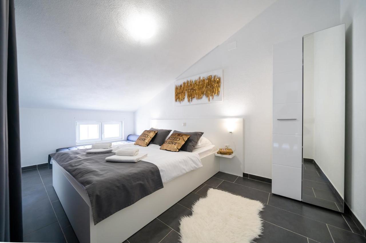 Holiday Apartments Amarilis Pakoštane Zewnętrze zdjęcie