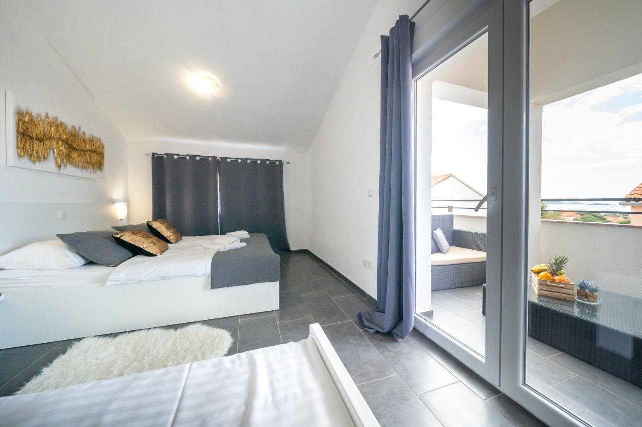 Holiday Apartments Amarilis Pakoštane Zewnętrze zdjęcie