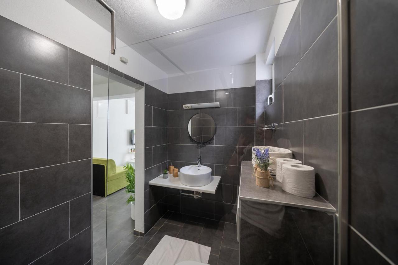 Holiday Apartments Amarilis Pakoštane Zewnętrze zdjęcie