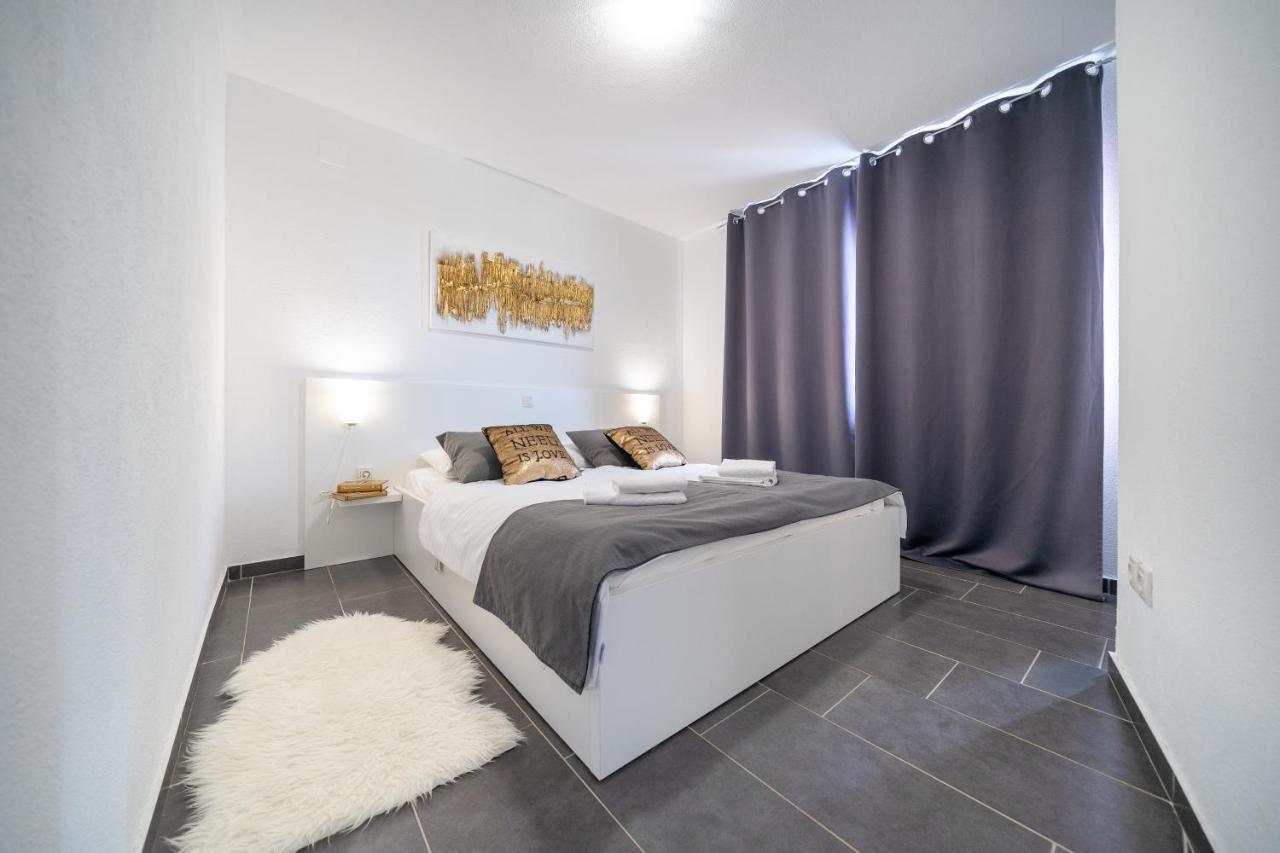 Holiday Apartments Amarilis Pakoštane Zewnętrze zdjęcie