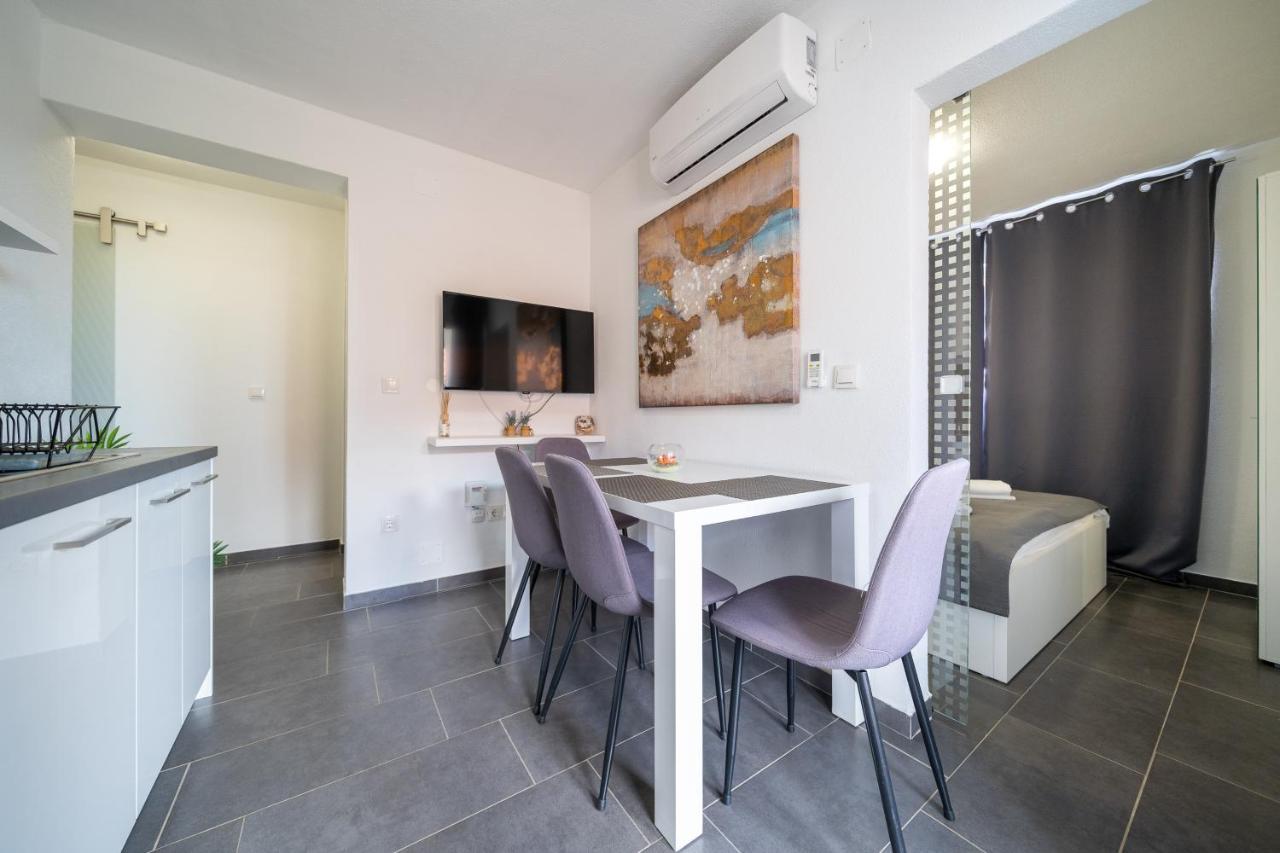 Holiday Apartments Amarilis Pakoštane Zewnętrze zdjęcie