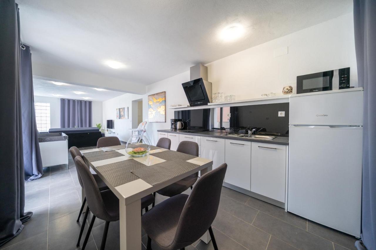 Holiday Apartments Amarilis Pakoštane Zewnętrze zdjęcie
