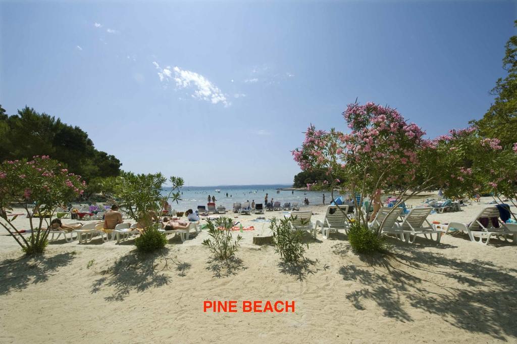 Holiday Apartments Amarilis Pakoštane Zewnętrze zdjęcie